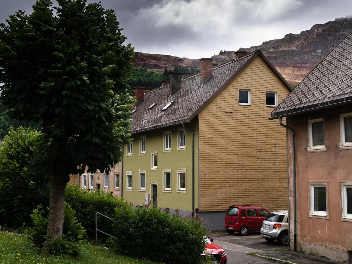 Eisenerz Stefan Apartment / Ferien Wohnung מראה חיצוני תמונה
